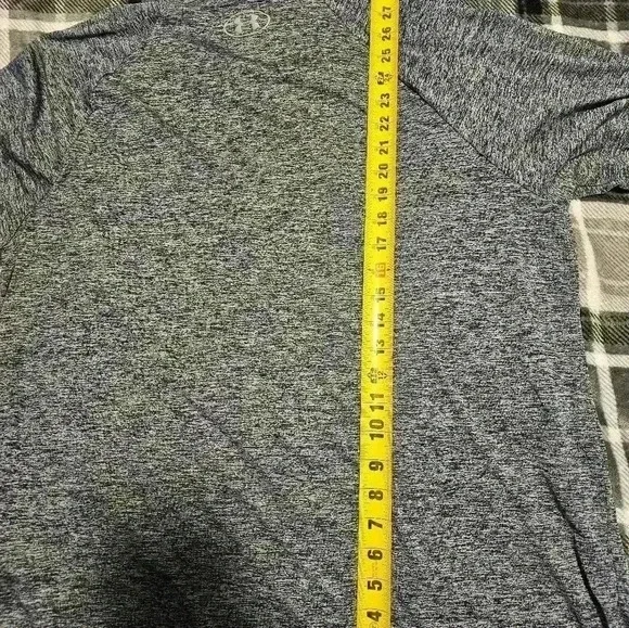 Under Armour XL tech tee with wicking, technology. - Picture 8 of 8